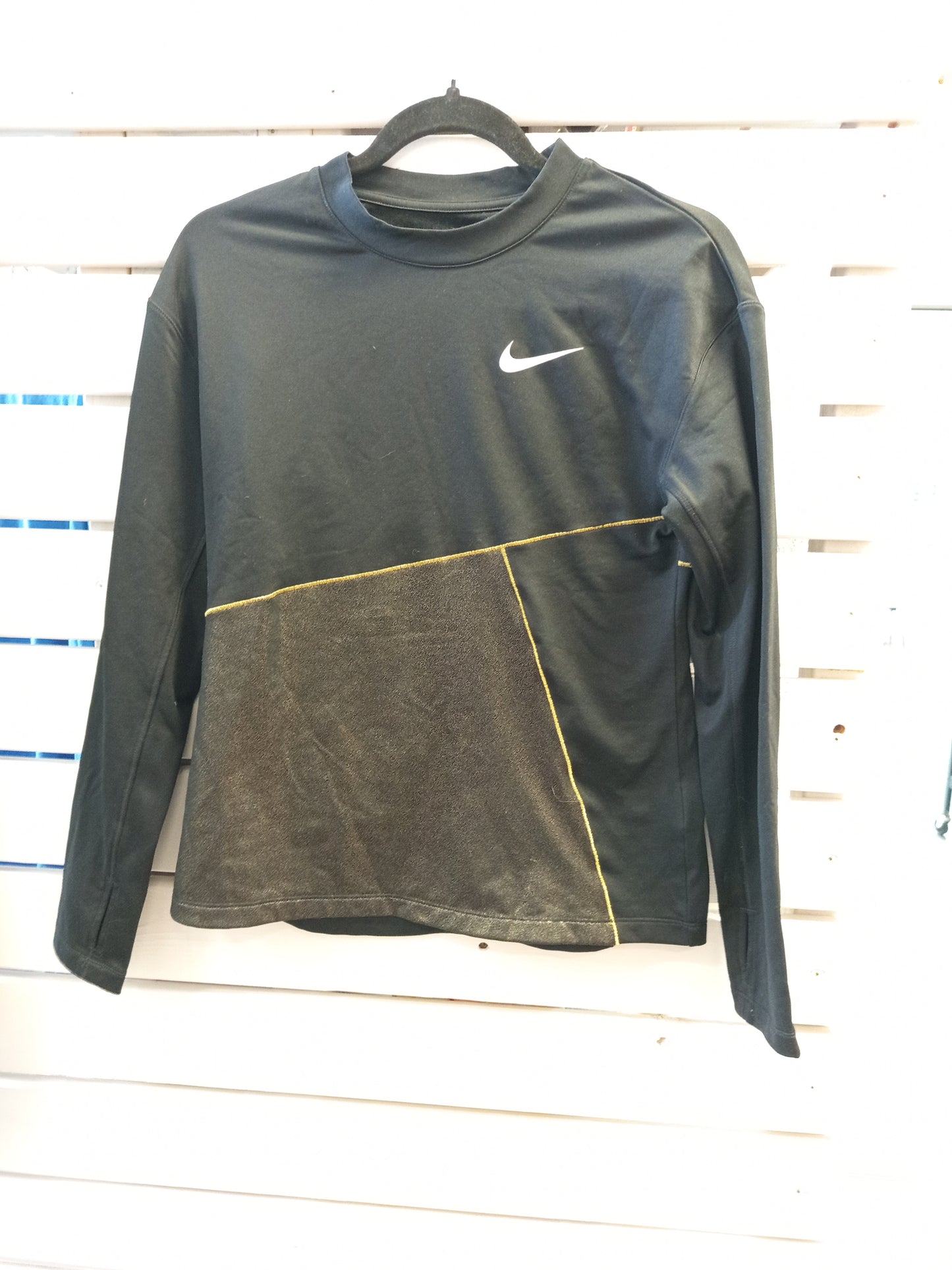 NikePro drifit peysa 156/168
