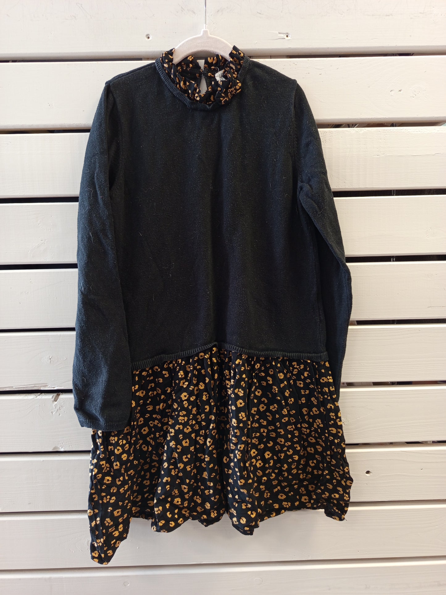 H&M kjóll134/140