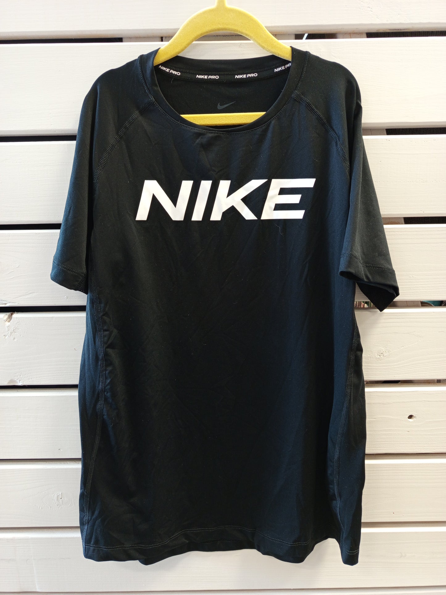 Nike bolurL,barna