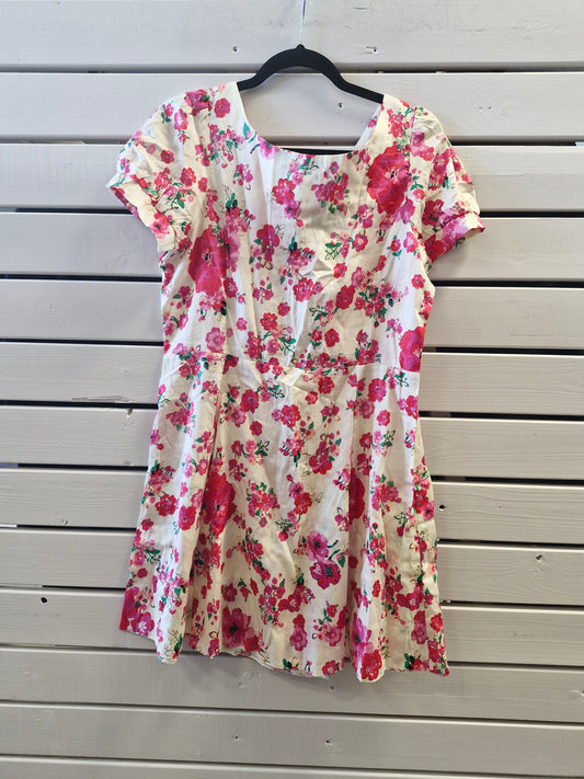 Asos blómakjóll nýr 44