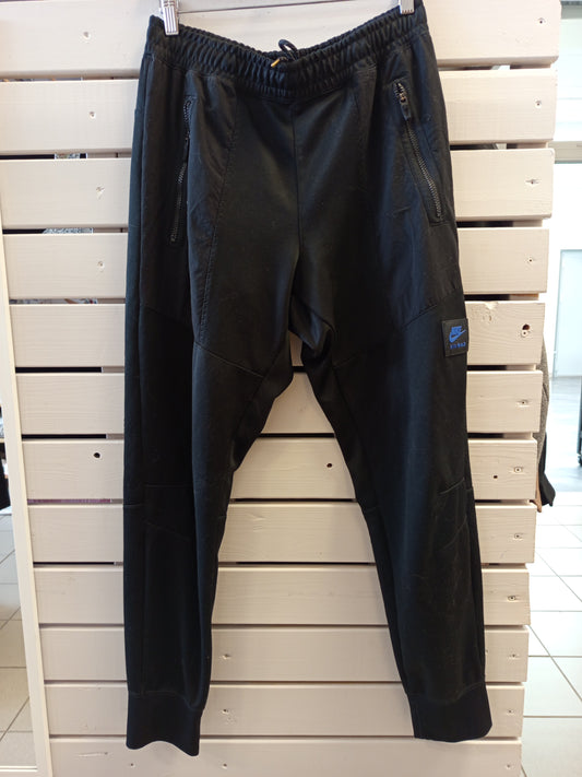 Nike buxur L