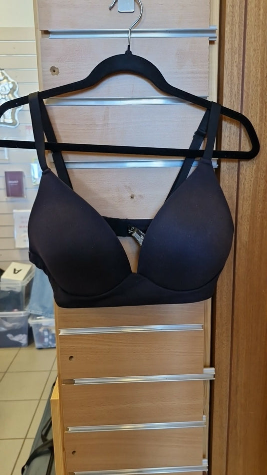 Primark svartur toppur 80E